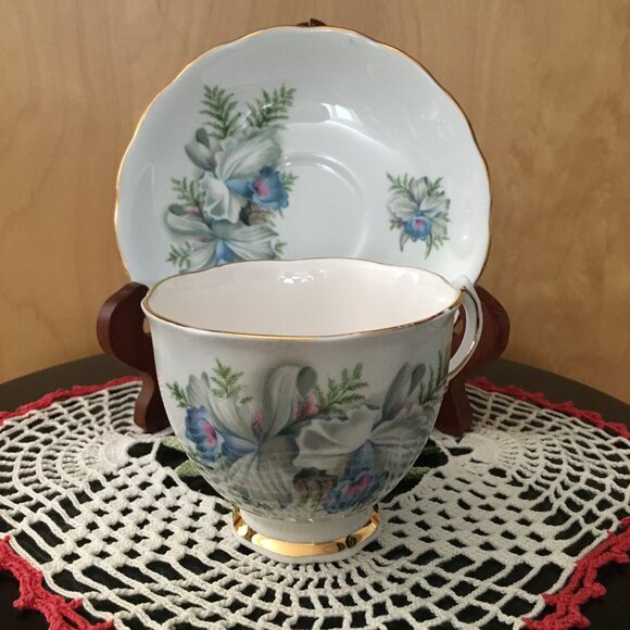 Colclough Blue and White Flowering Fern English Bone China Teacup & Sauc… - Picture 12 of 13